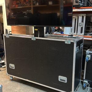 Hire 70" Smart 4K TV With Motirized Flightcase