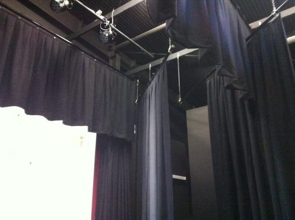 BLACK BOLTON TWILL BORDER 30'X4'